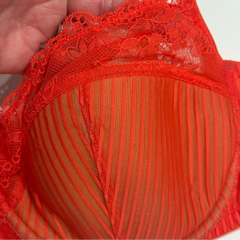 Adore Me Vibrant Red Lace Bra - Picture 3 of 5